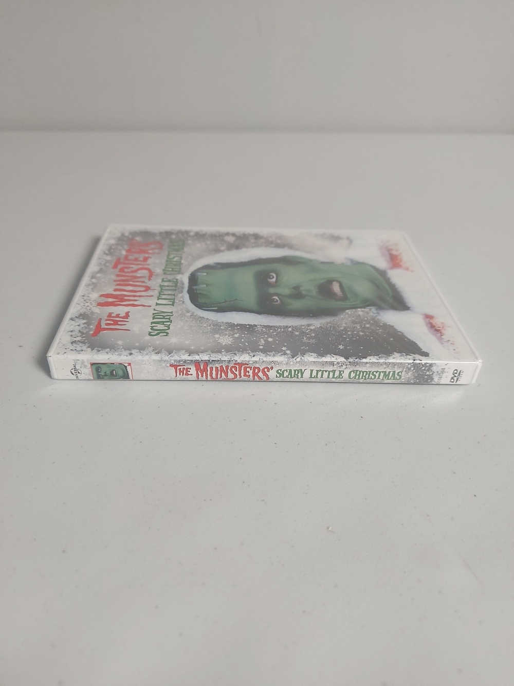 The Munsters' Scary Little Christmas DVD New Sealed Holiday Comedy - Picture 7 of 8